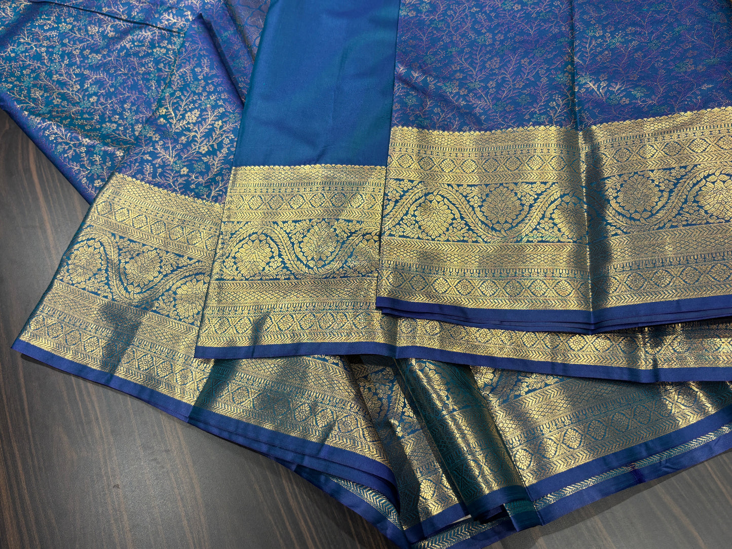 Semi Kanchipuram silk