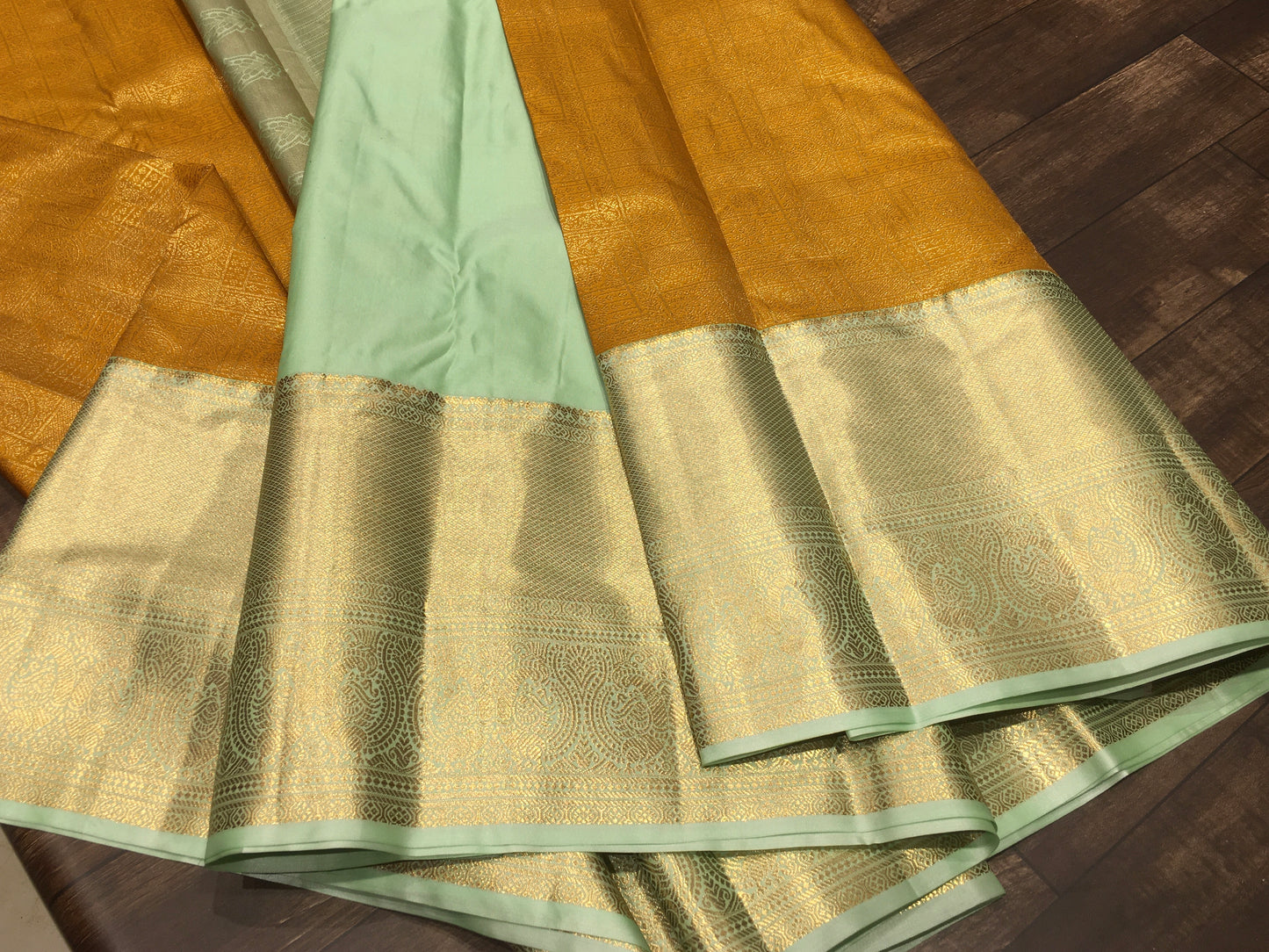 Semi Kanchipuram silk