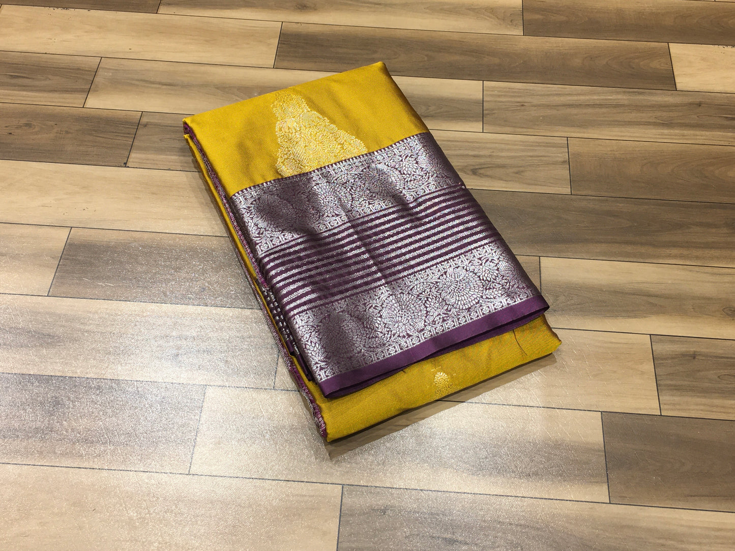 Semi Kanchipuram silk