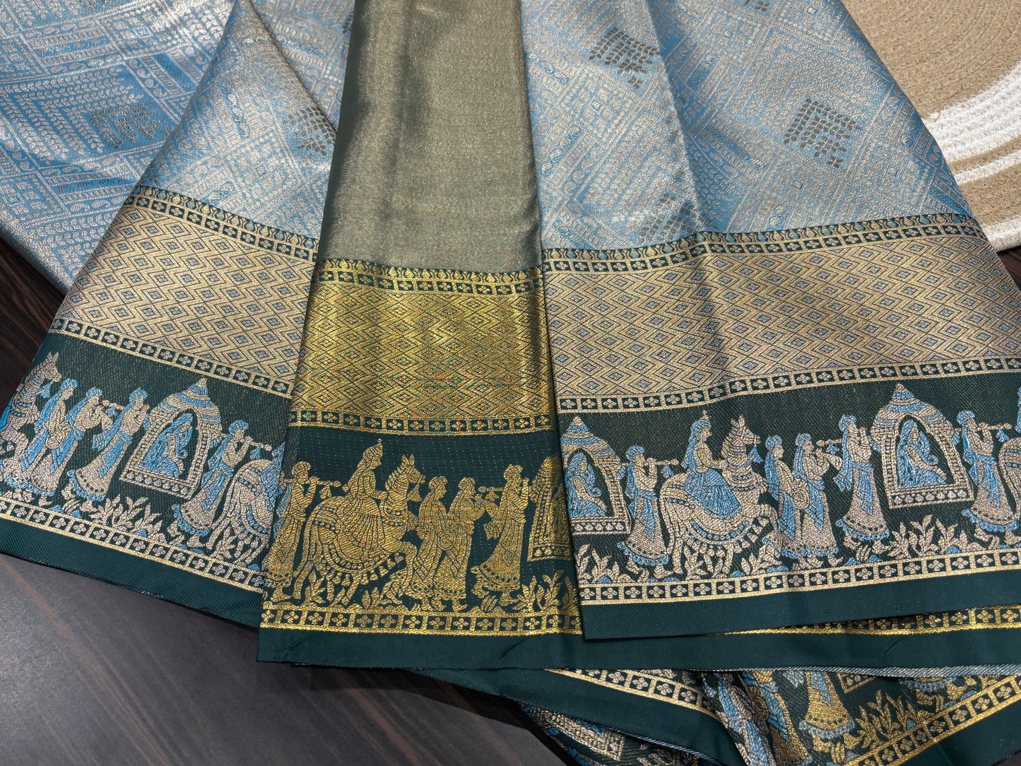 Semi Kanchipuram tissue