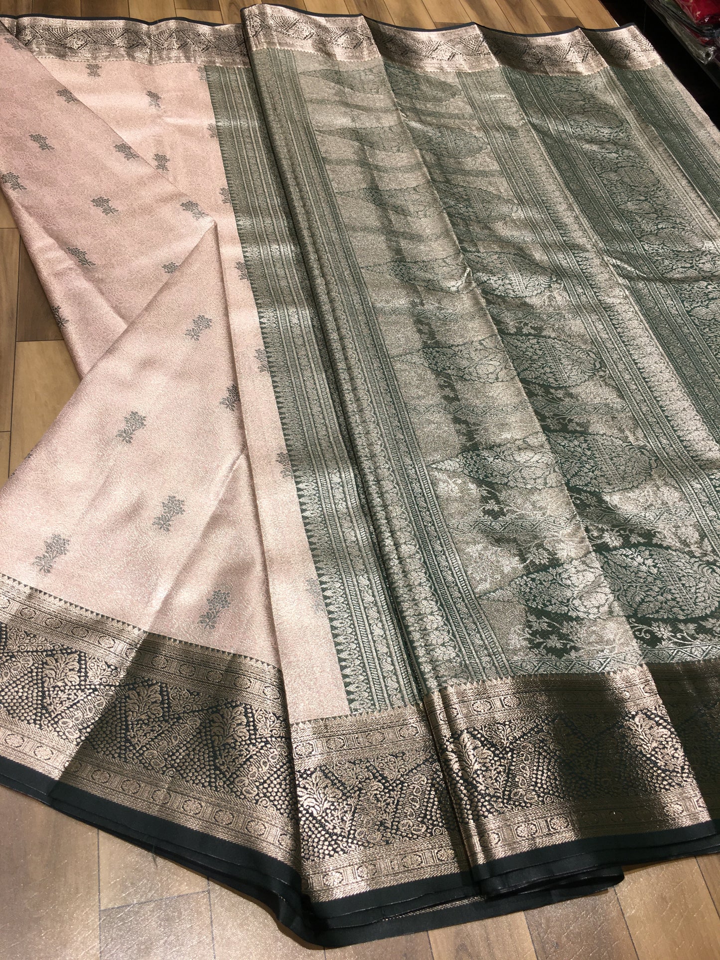 Semi Kanchipuram tissue