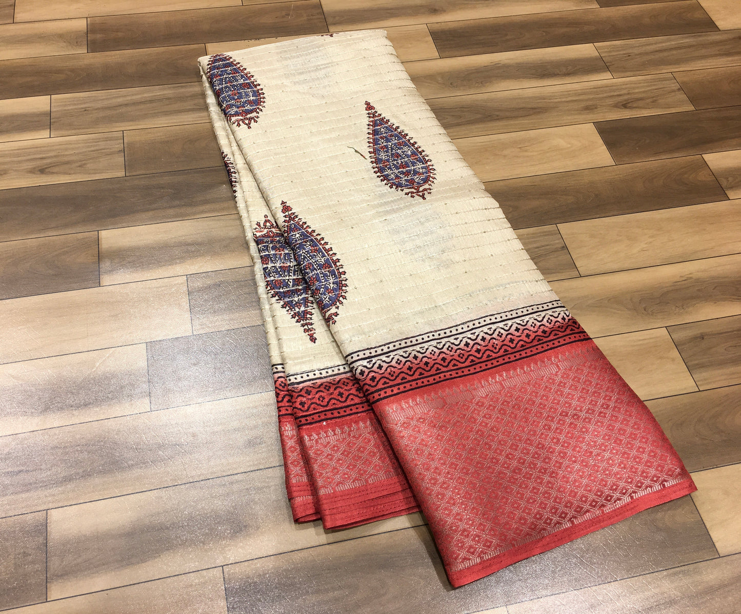Dola Silk Saree