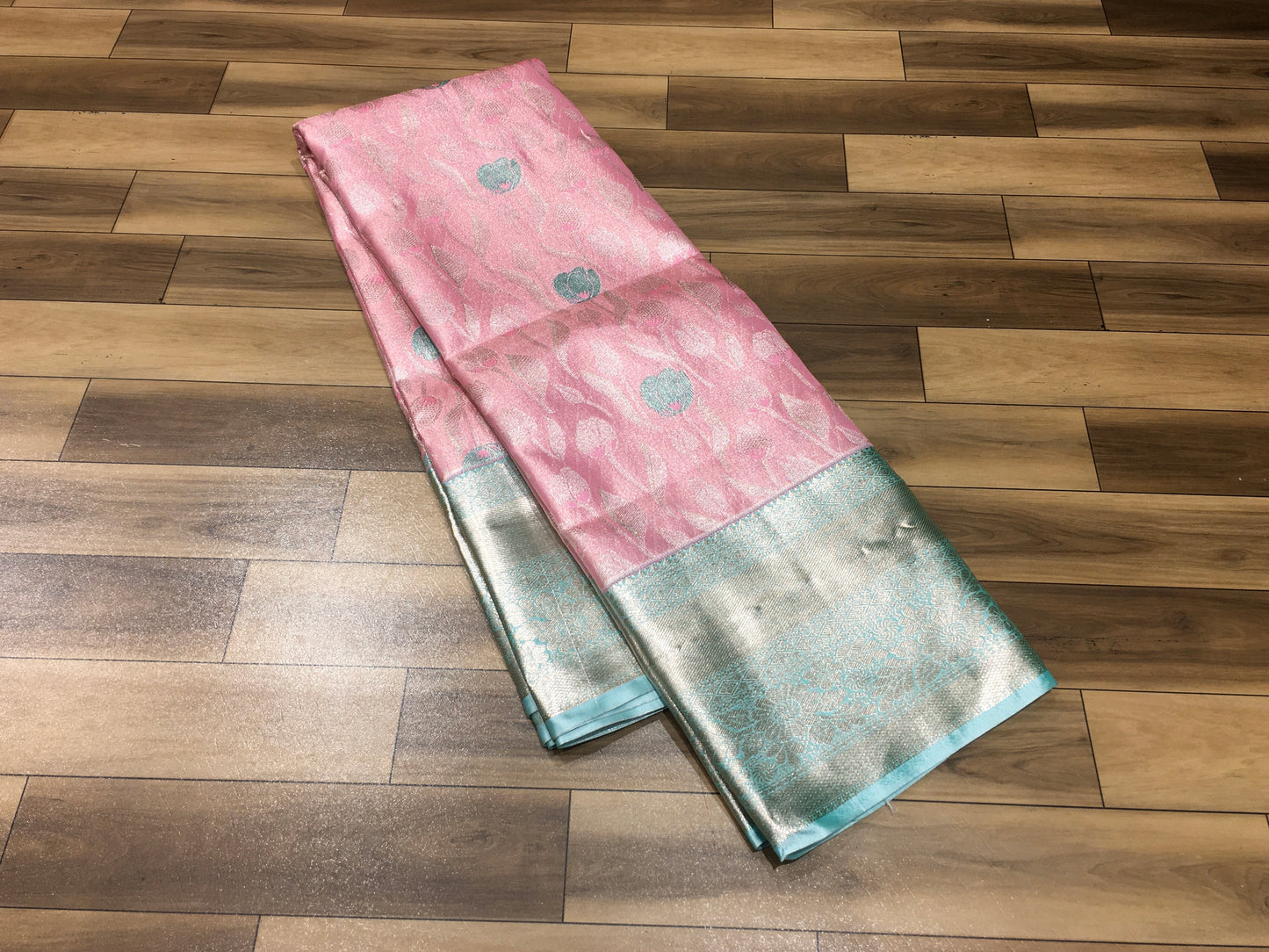 Semi kanchipuram tissue