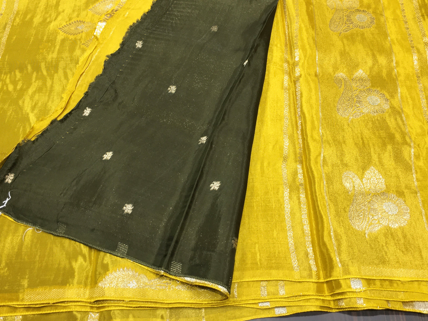 Satin crape