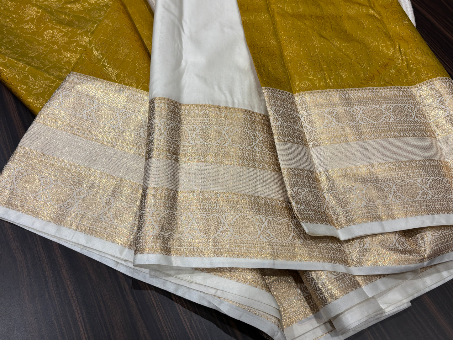 Semi Kanchipuram silk