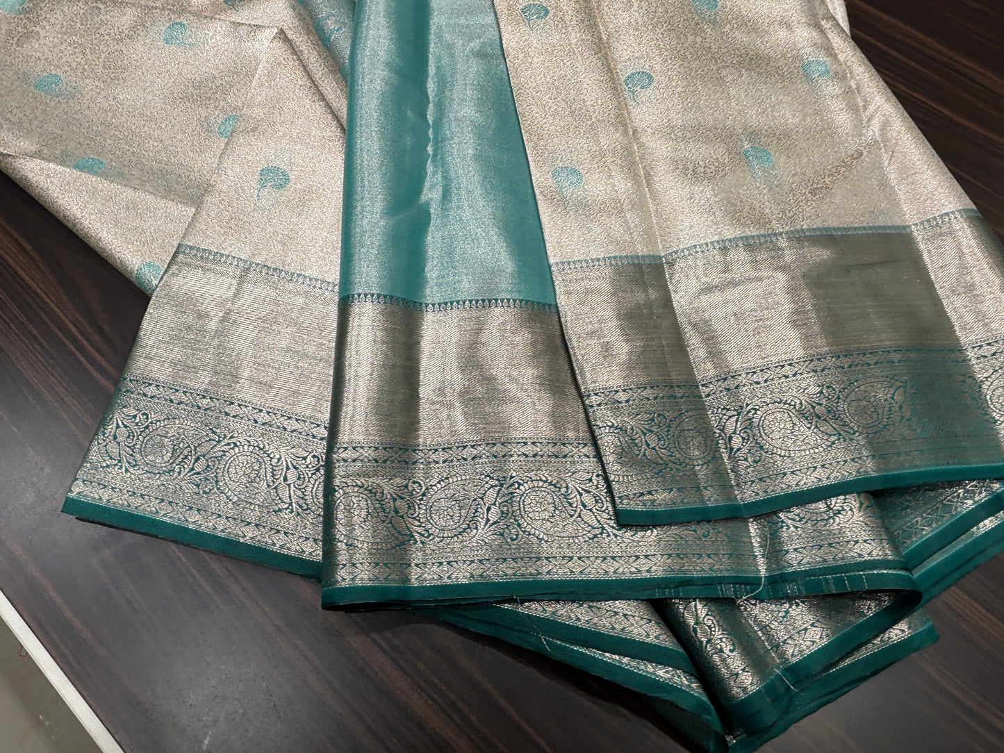 Semi Kanchipuram tissue