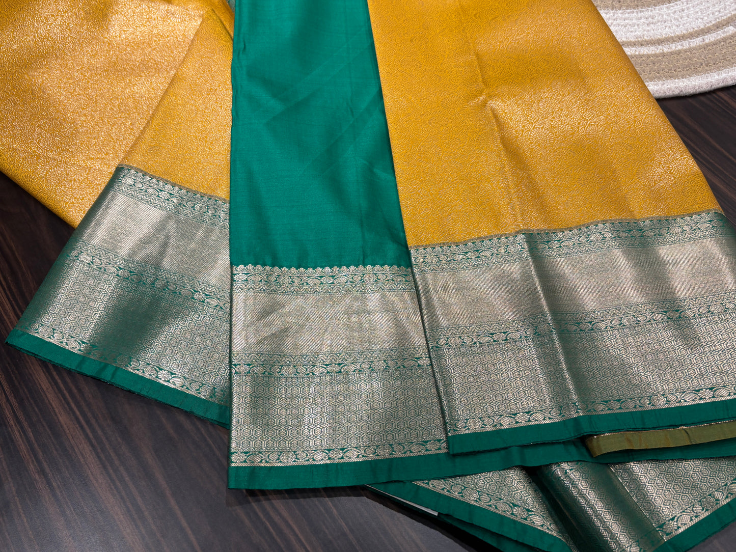 Semi Kanchipuram silk