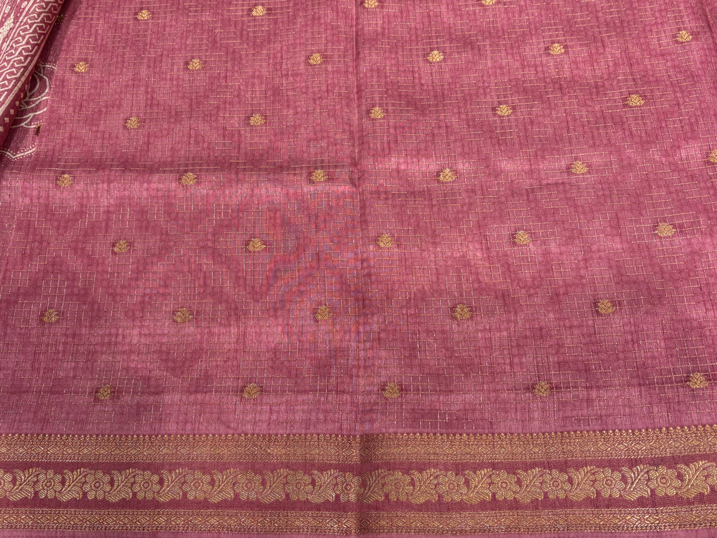 Dola silk saree