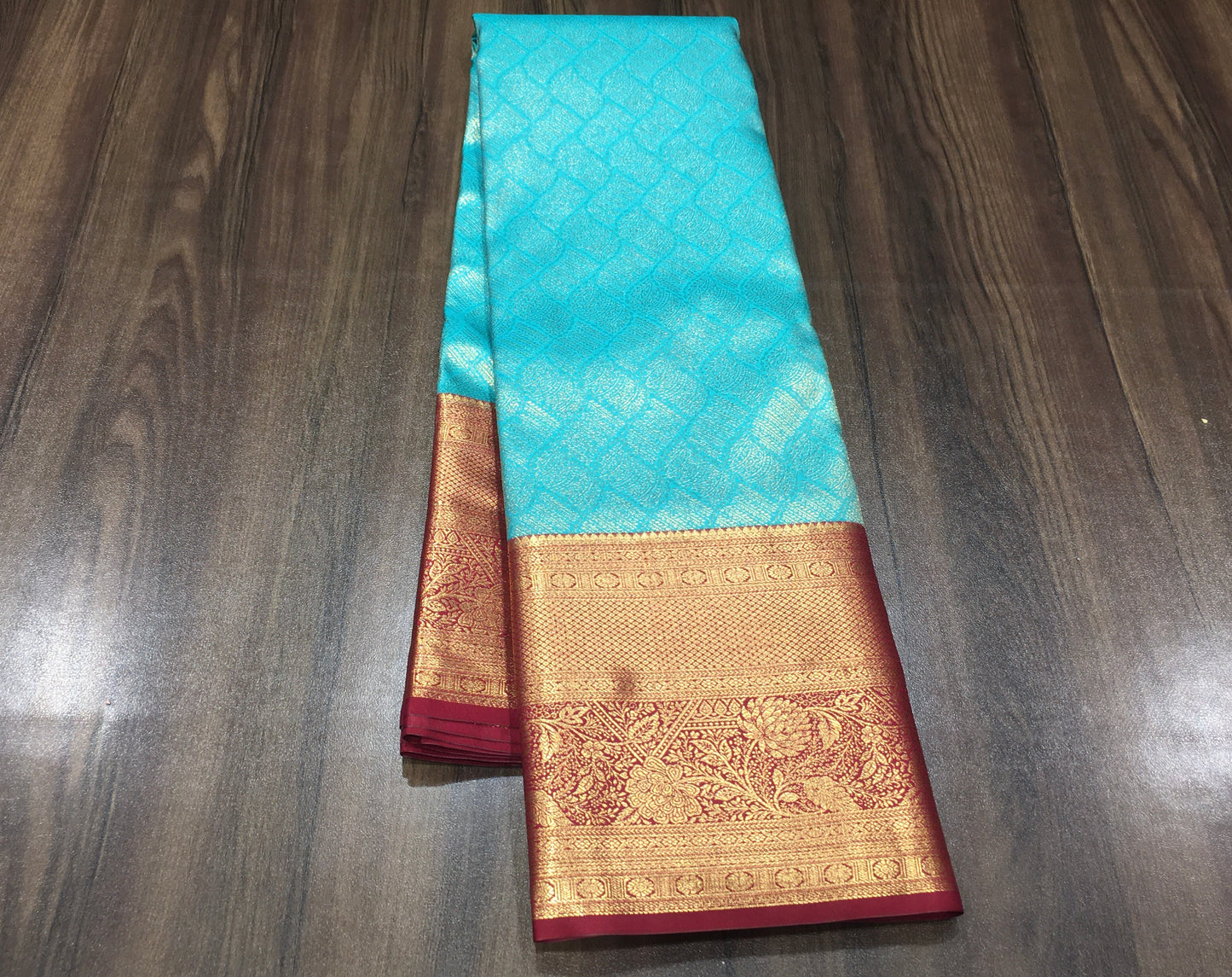 Semi Kanchipuram brocade