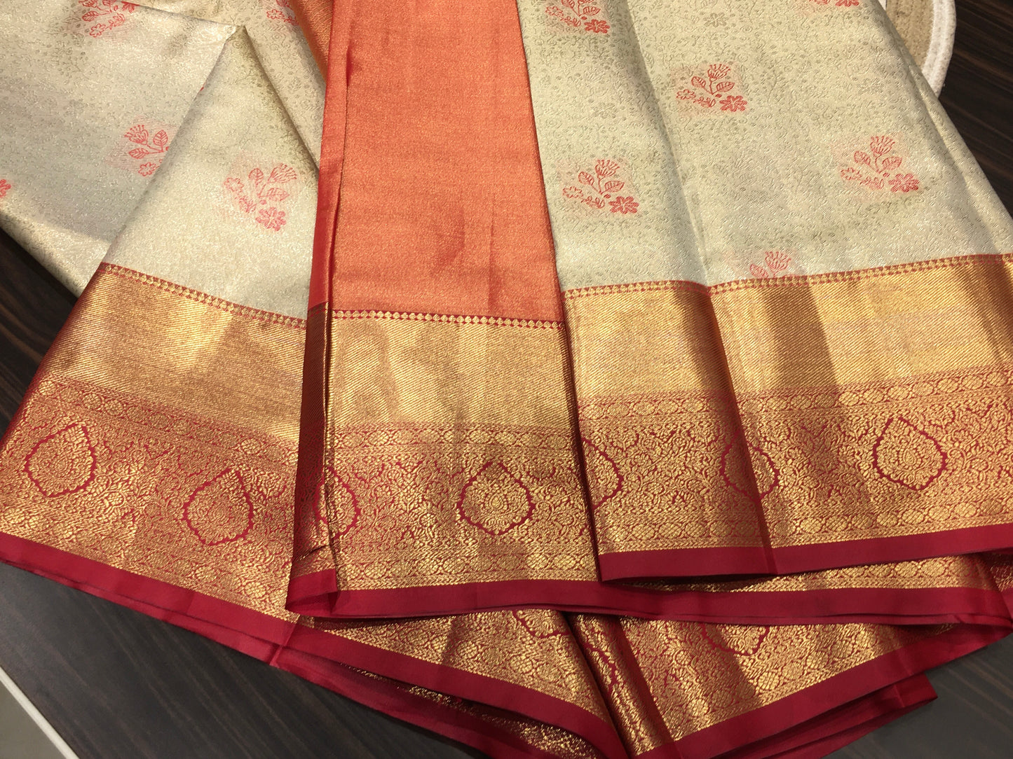 Semi Kanchipuram Tissue