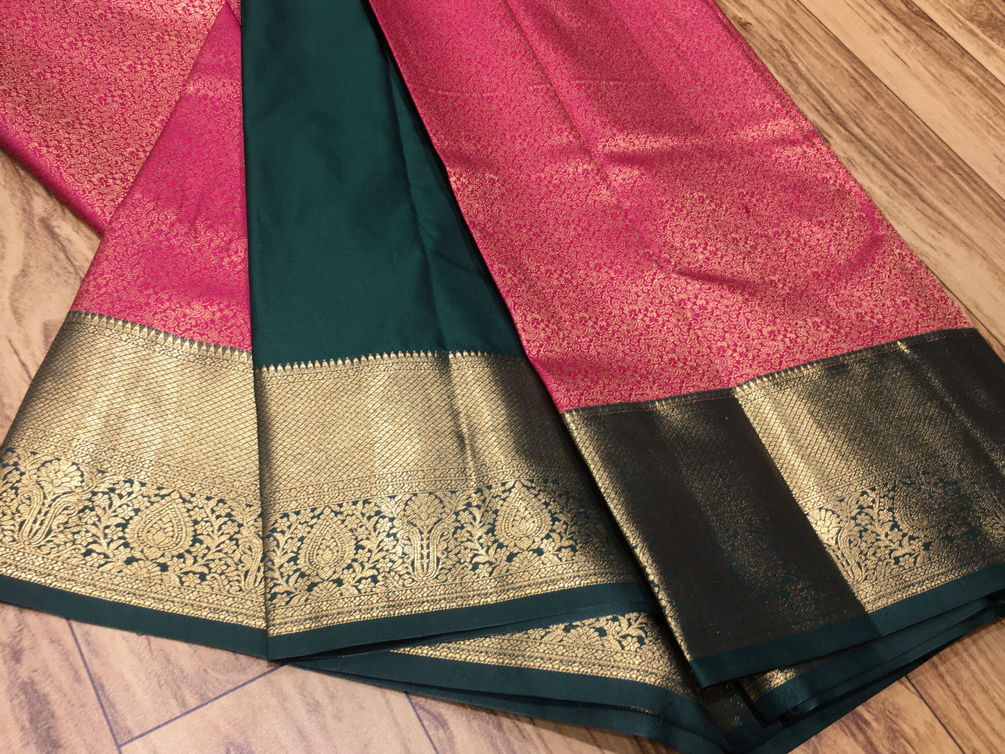 Semi Kanchipuram brocade