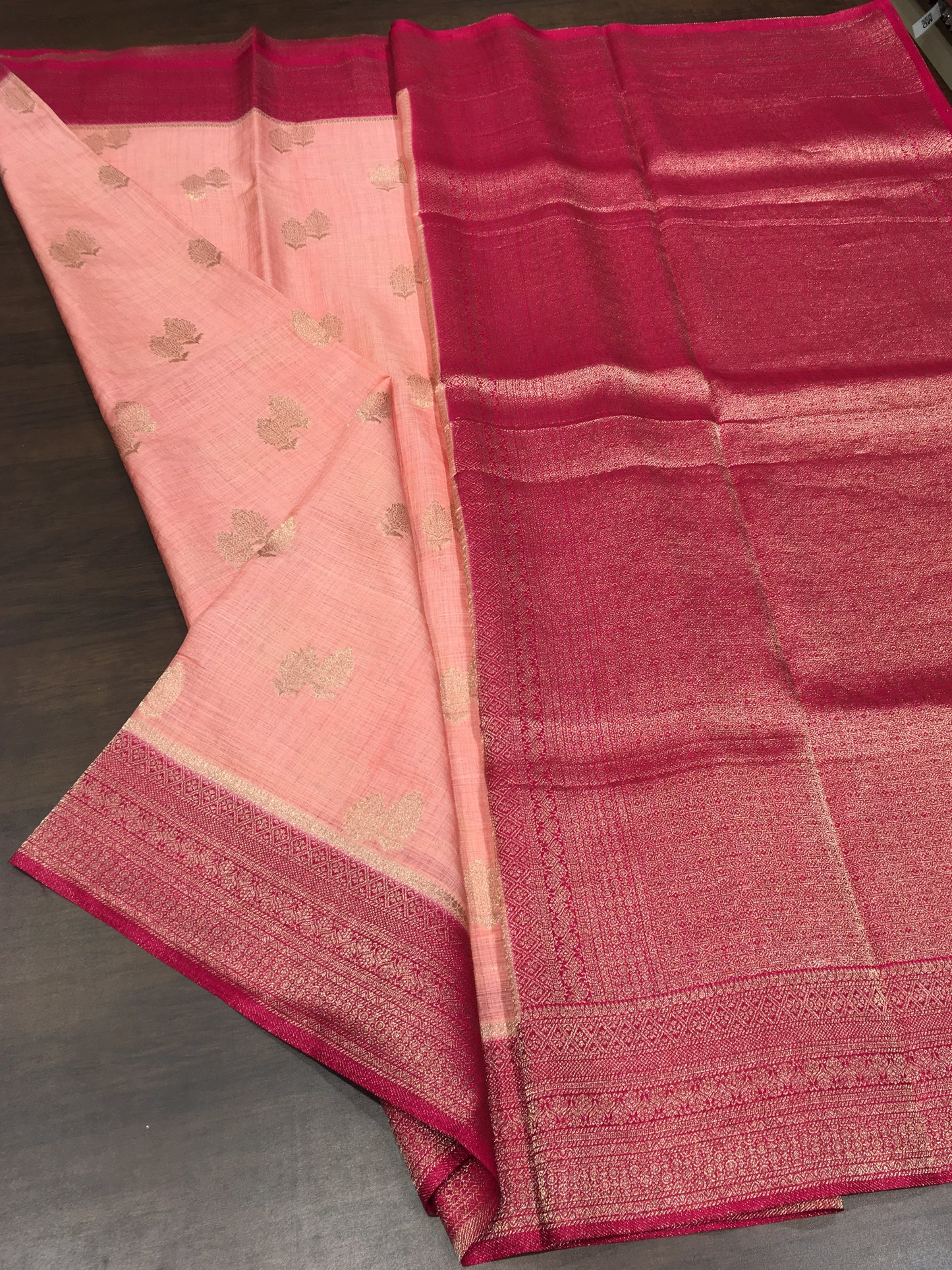 Wrinkle Chiffon Saree