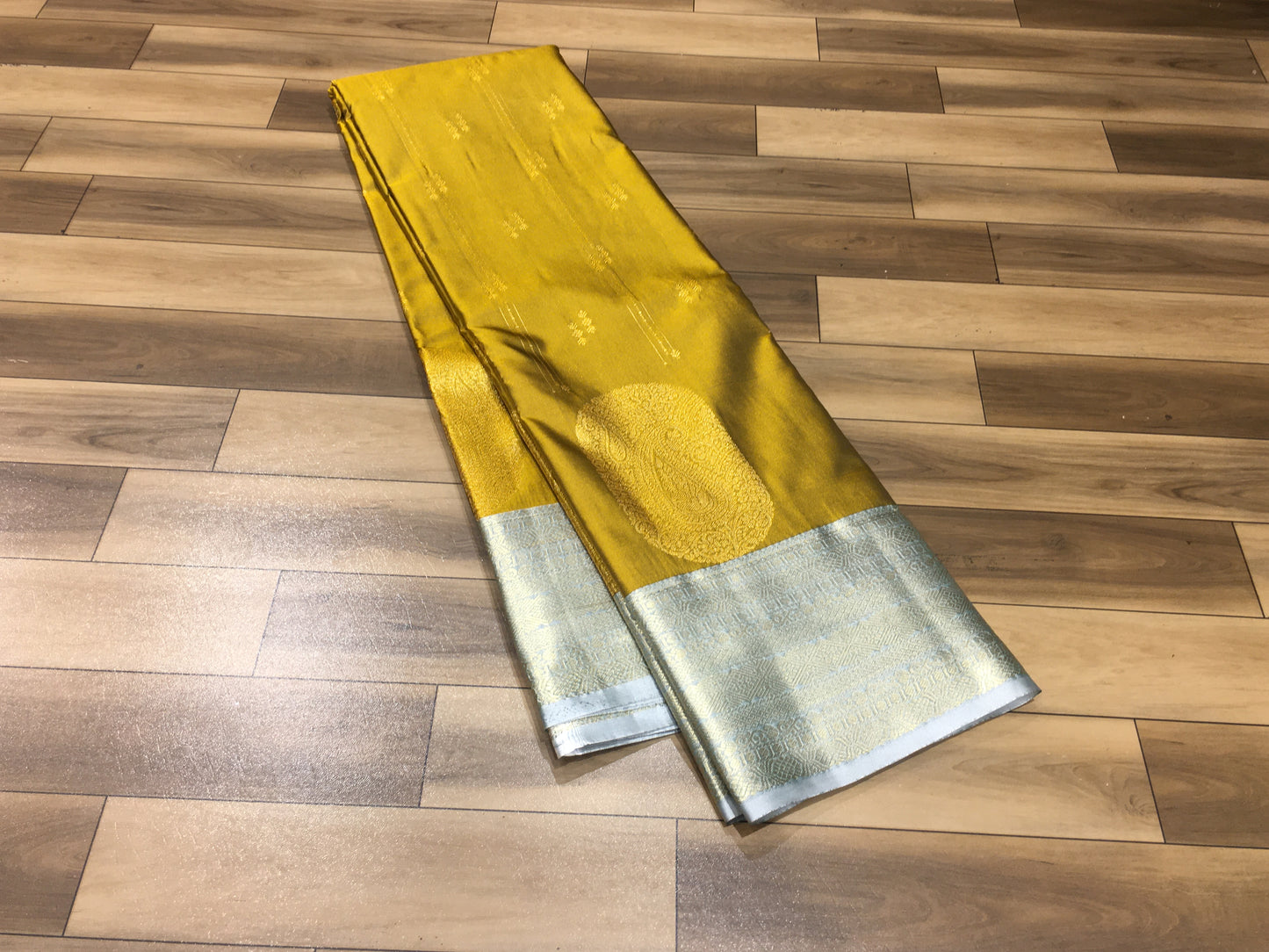 Semi Kanchipuram silk
