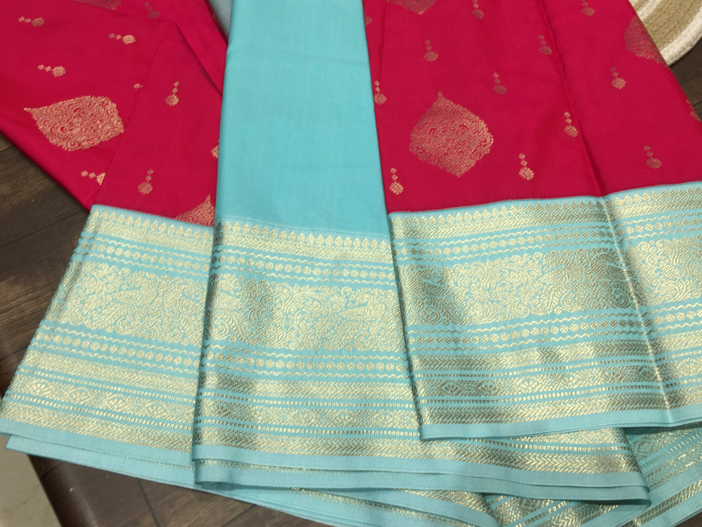 Semi Kanchipuram silk