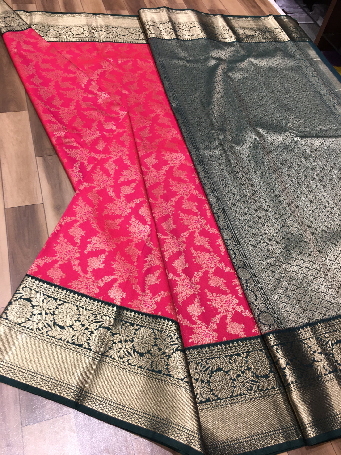 Semi Kanchipuram brocade