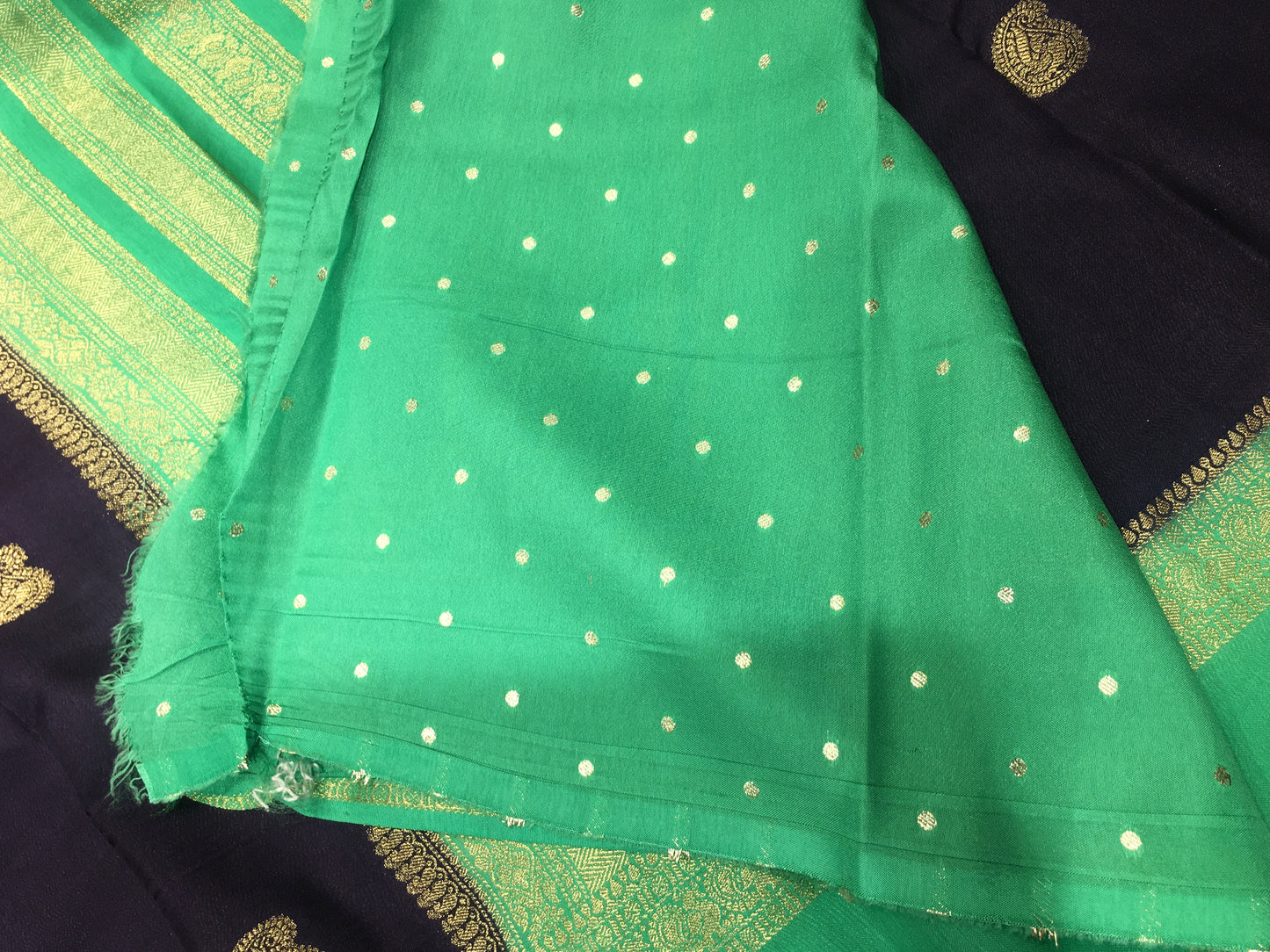 Moonga crape saree