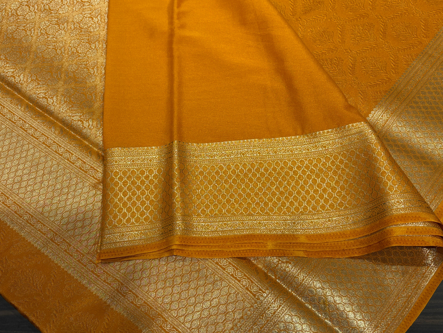 Chiffon crape saree