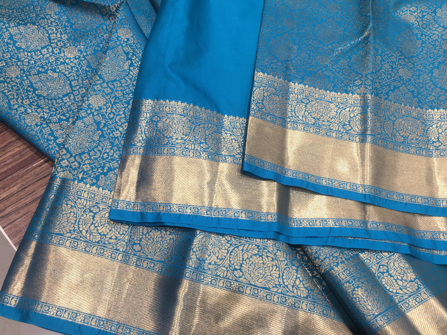 Semi Kanchipuram silk