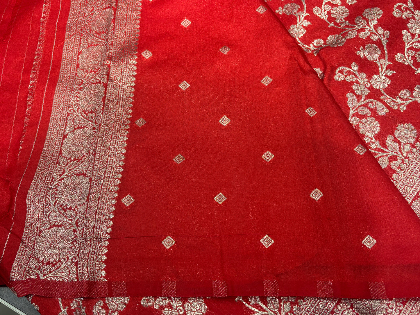 BANARAS saree