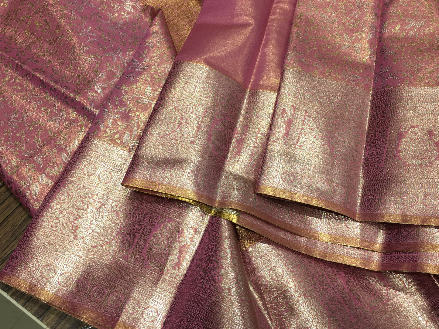 Semi kanchipuram tissue