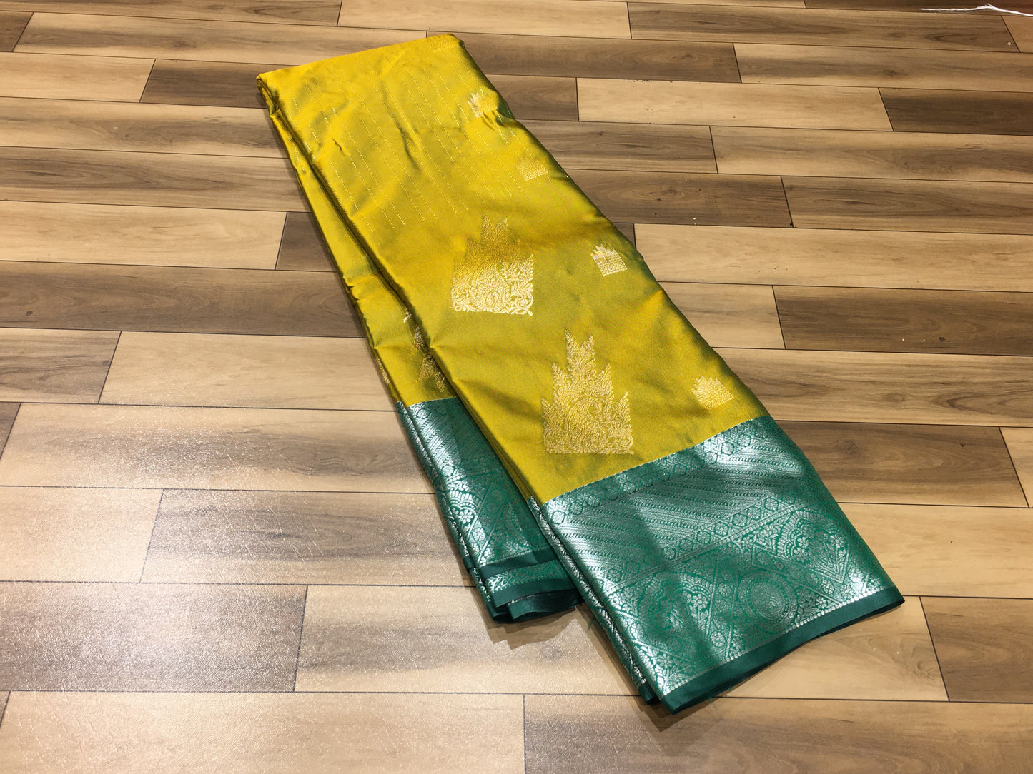 Semi Kanchipuram silk