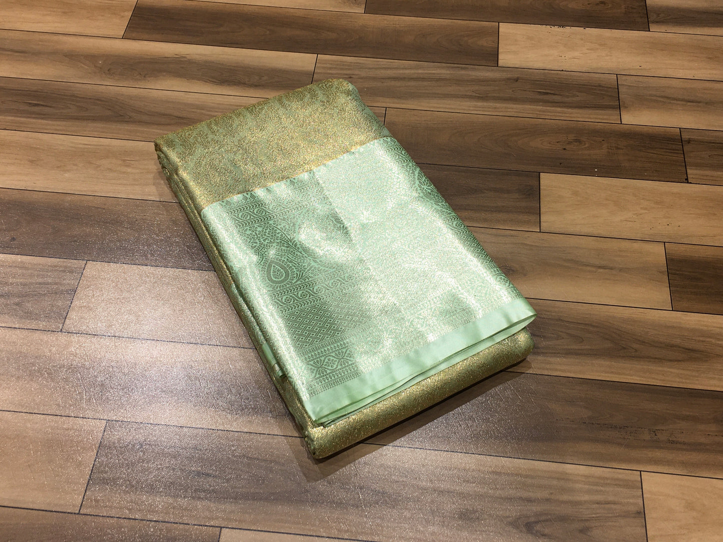 Semi Kanchipuram silk