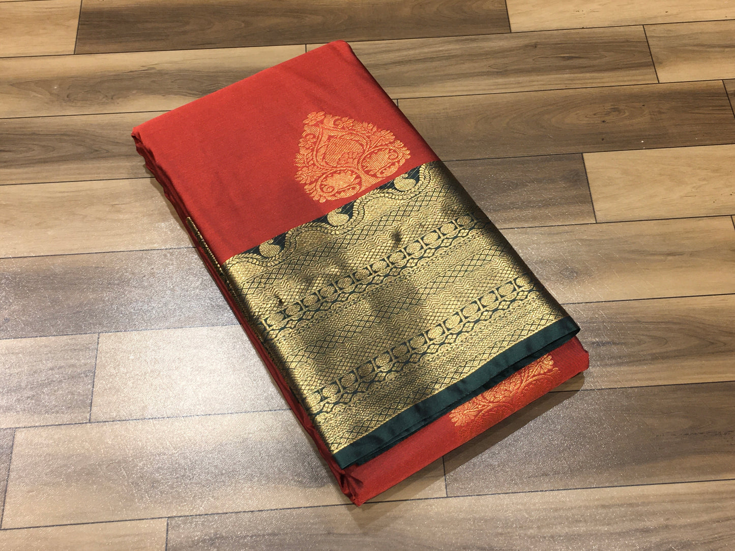 Semi Kanchipuram silk