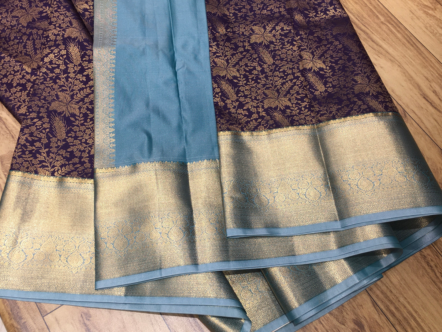 Semi Kanchipuram brocade