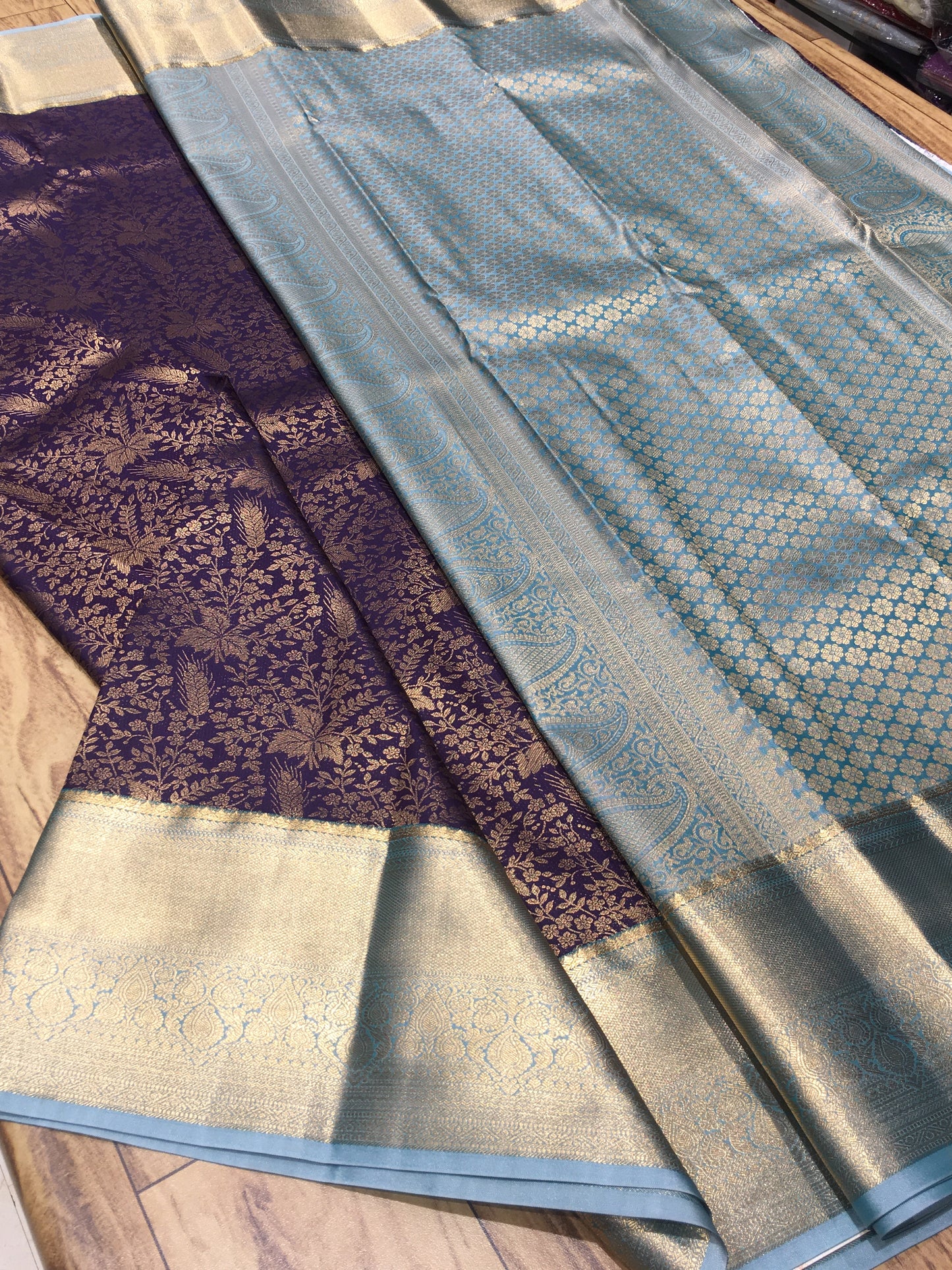 Semi Kanchipuram brocade