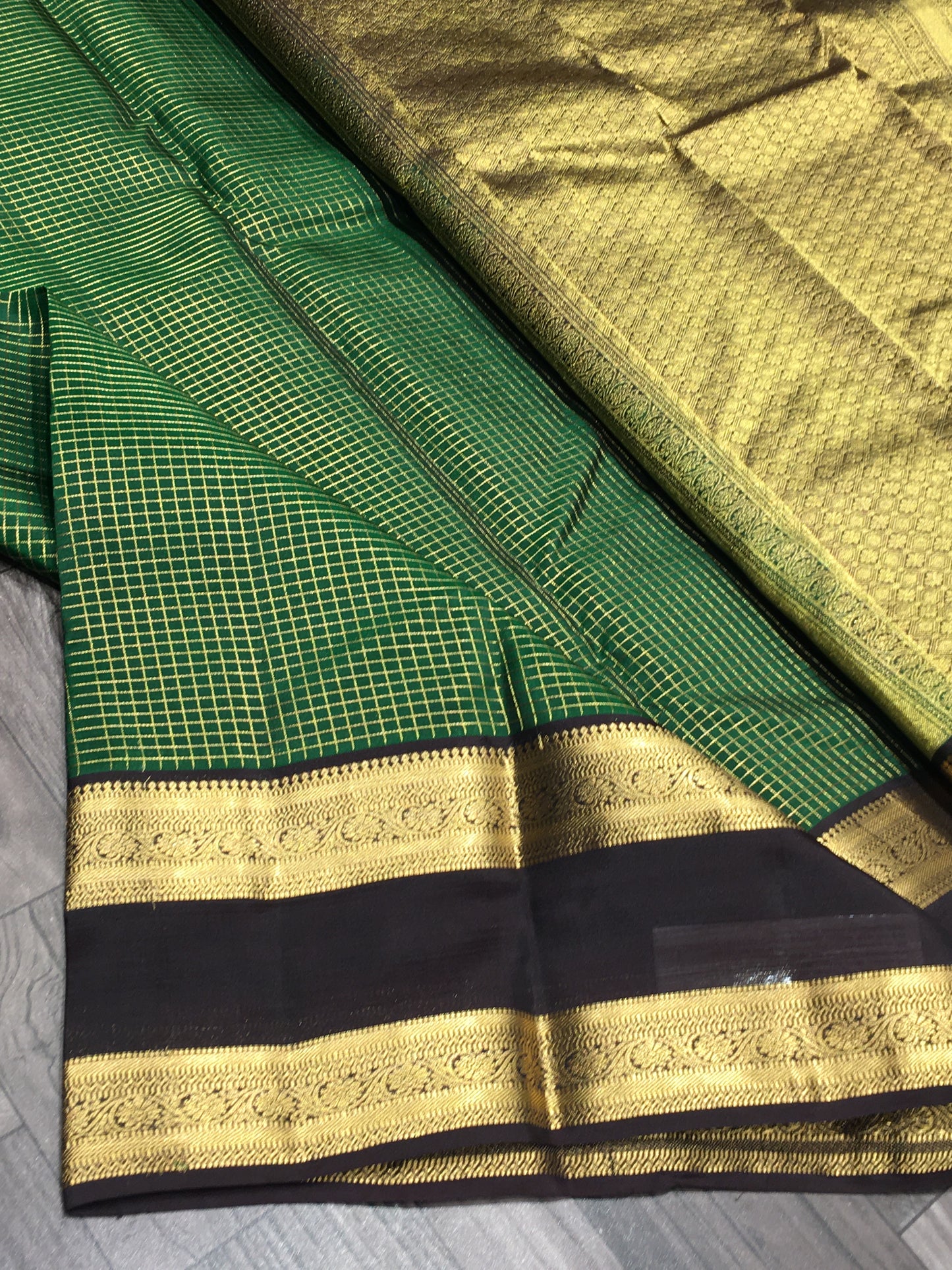 Pure kanchipuram silk
