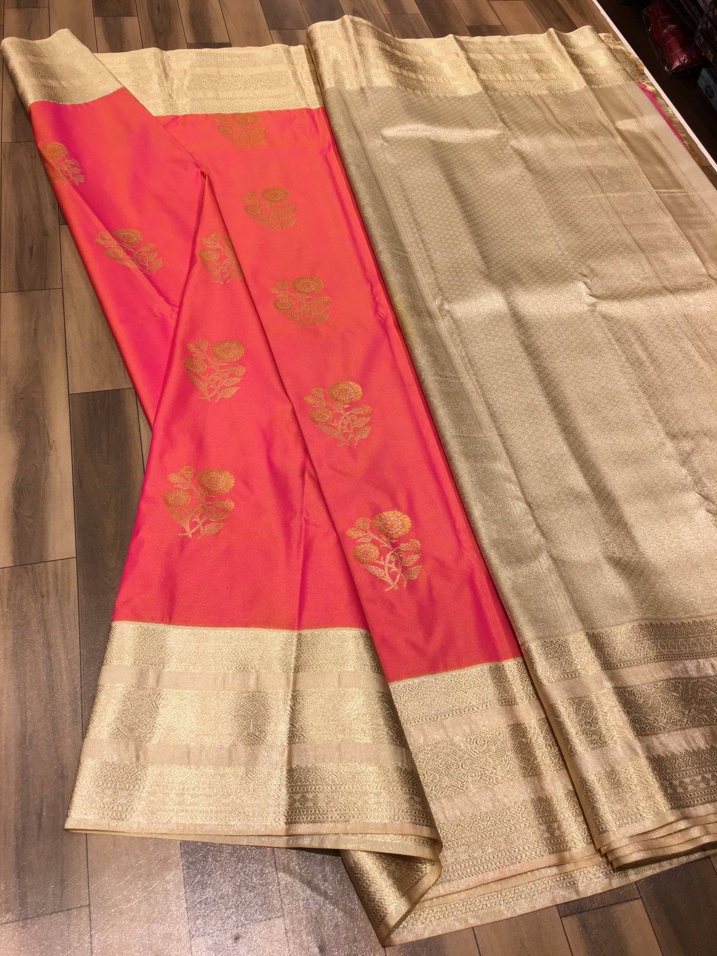 Semi Kanchipuram silk
