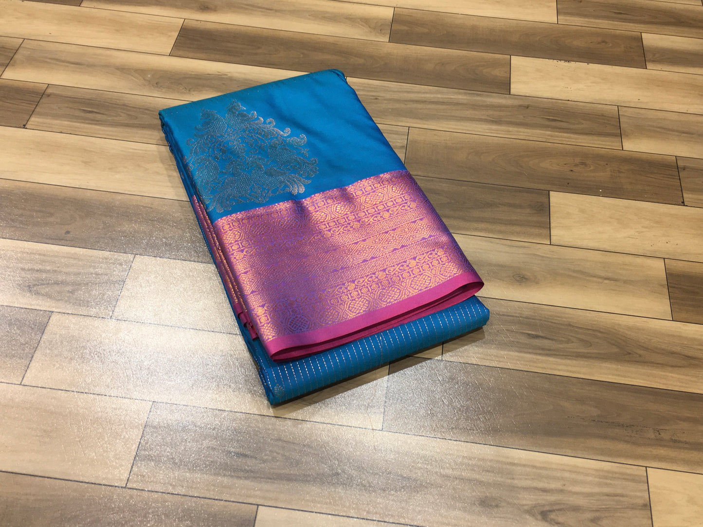 Semi Kanchipuram silk
