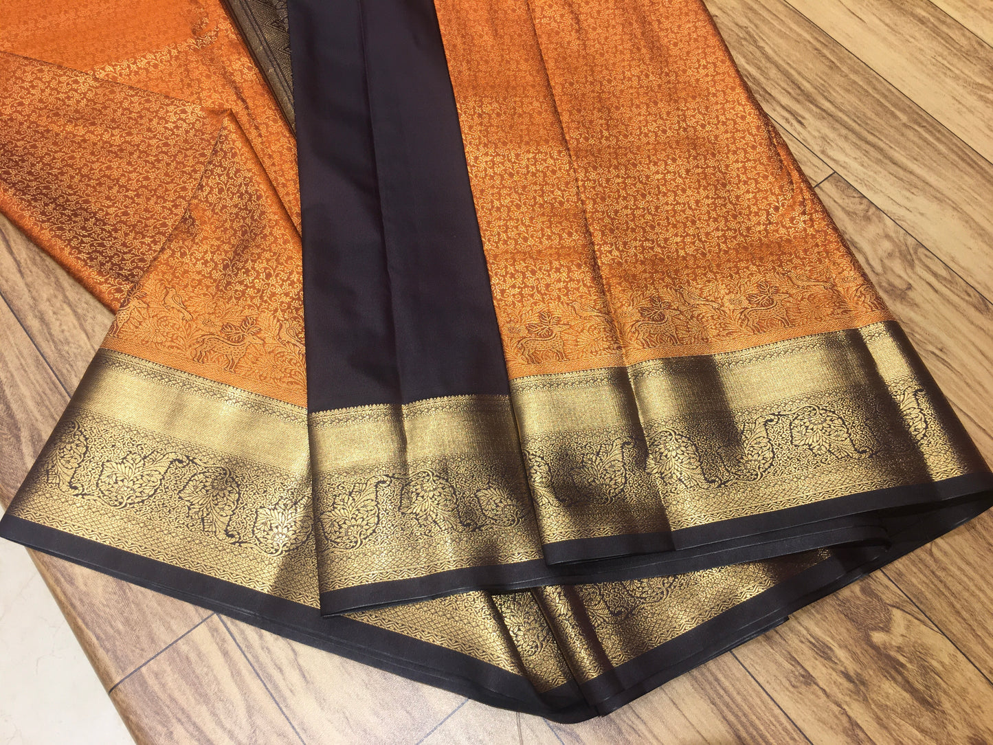 Semi Kanchipuram brocade