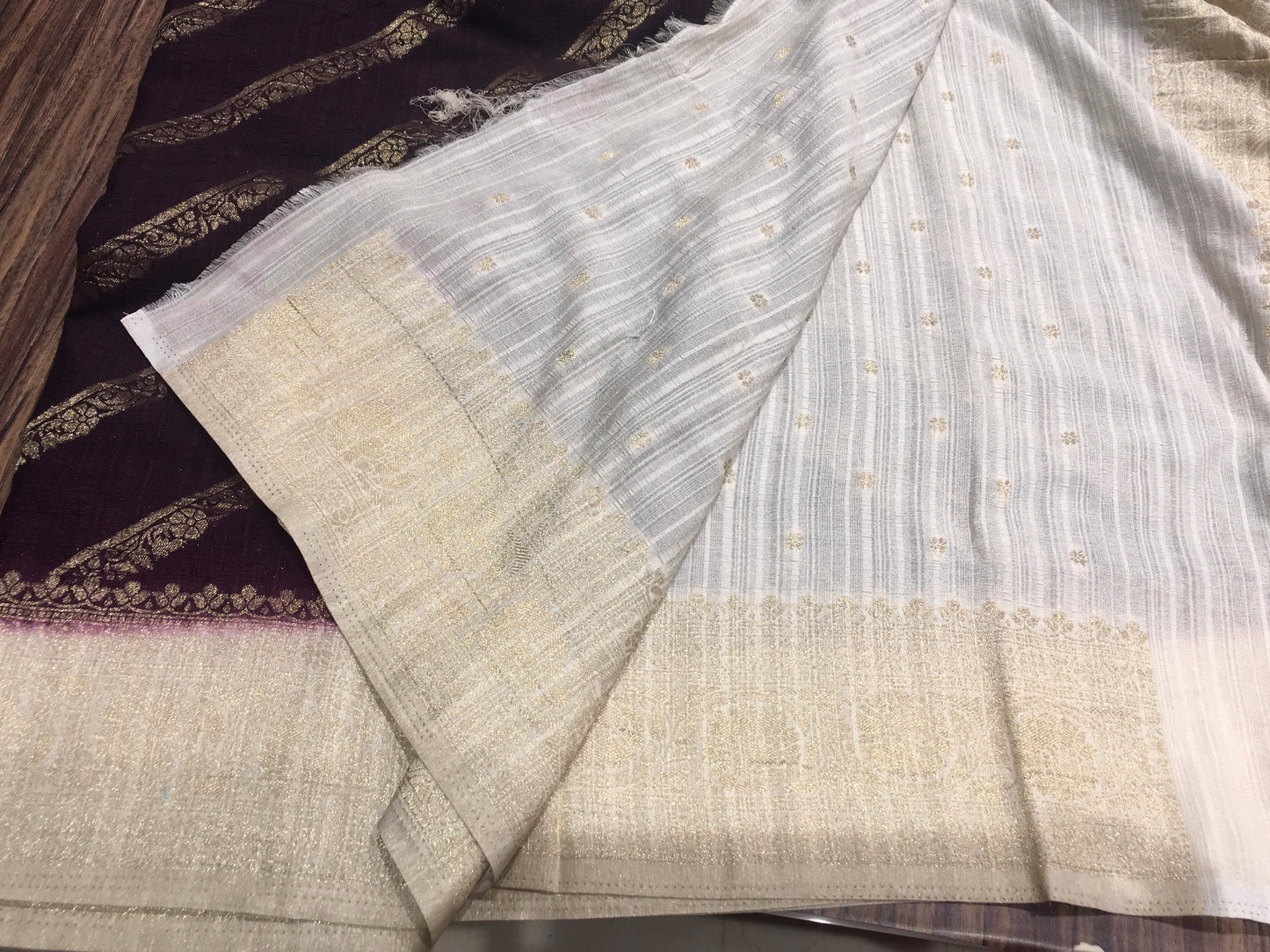 Wrinkle chiffon saree