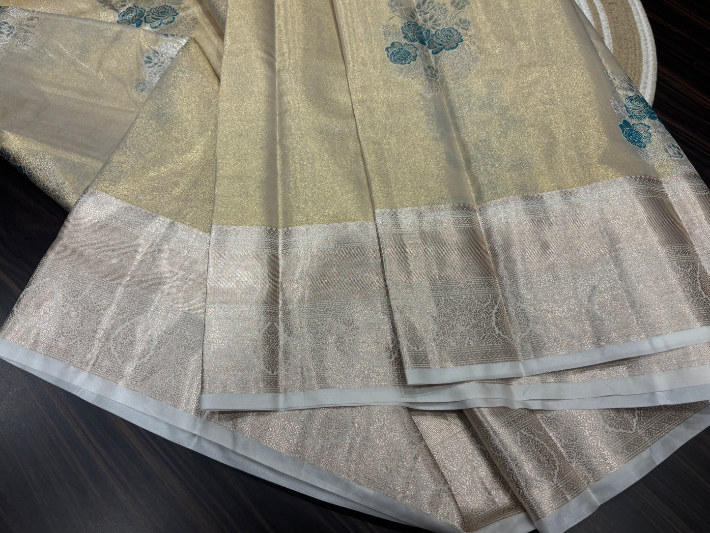Semi Kanchipuram tissue