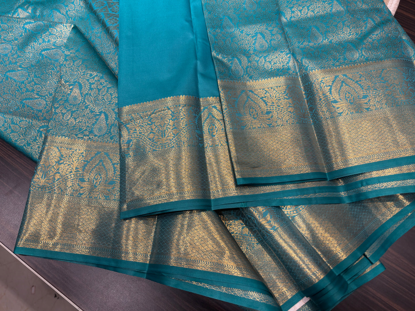 Semi Kanchipuram silk