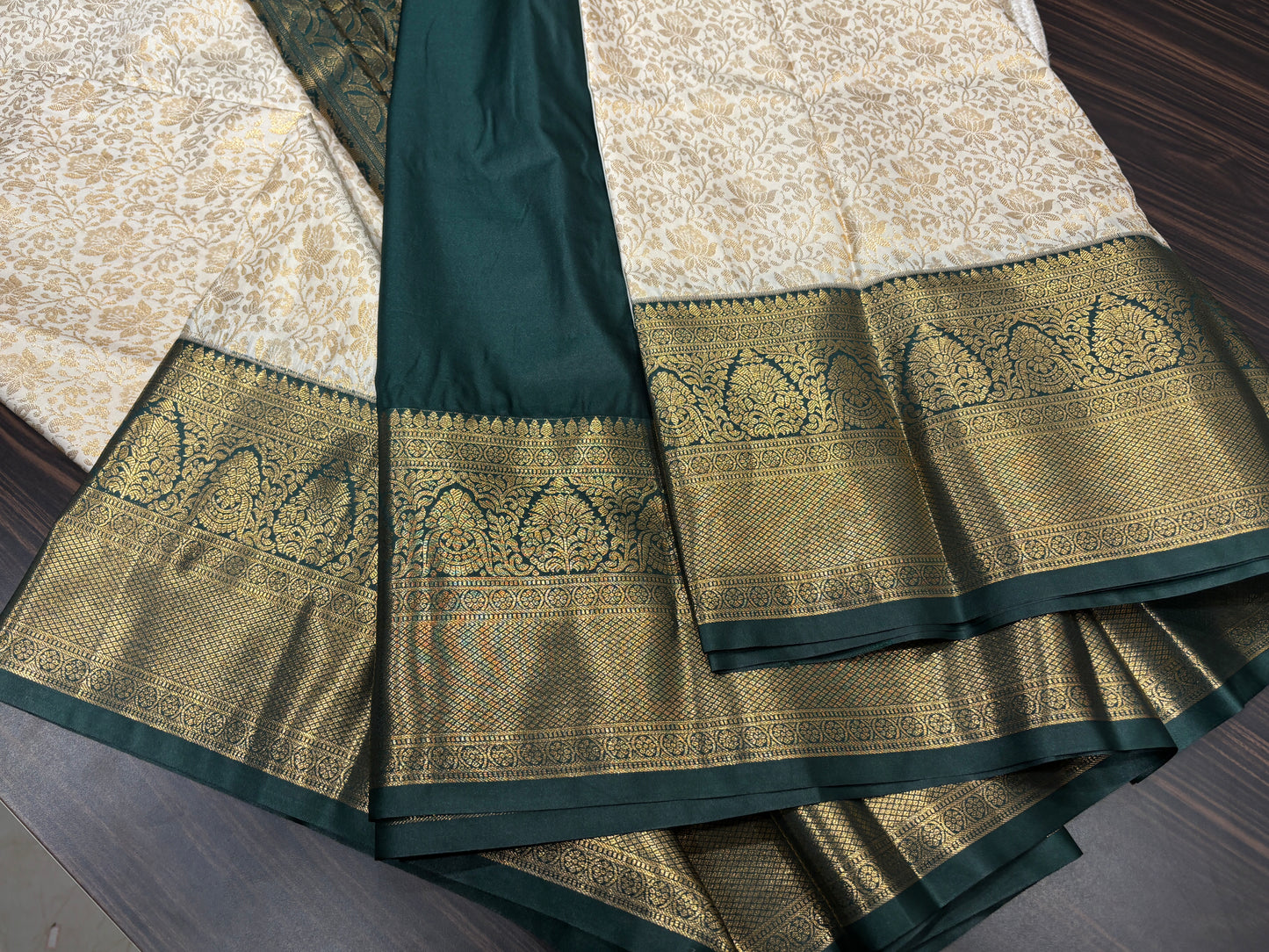 Semi Kanchipuram silk