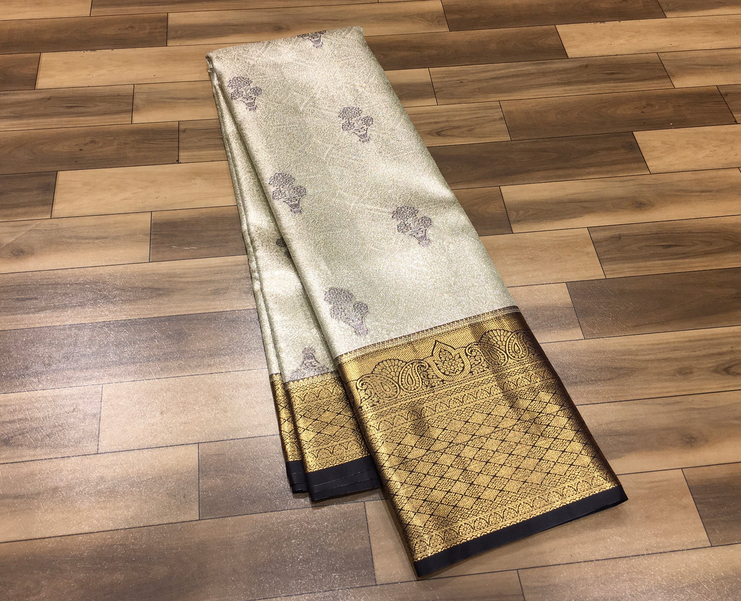 Semi Kanchipuram tissue