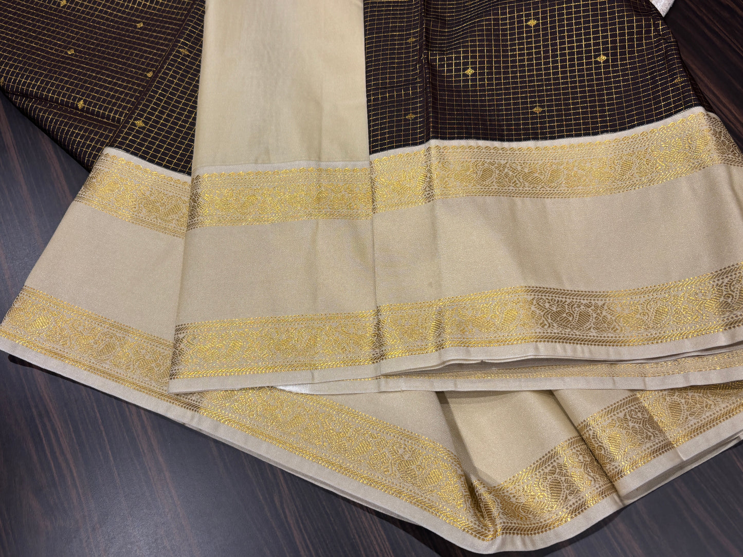 Semi Kanchipuram silk