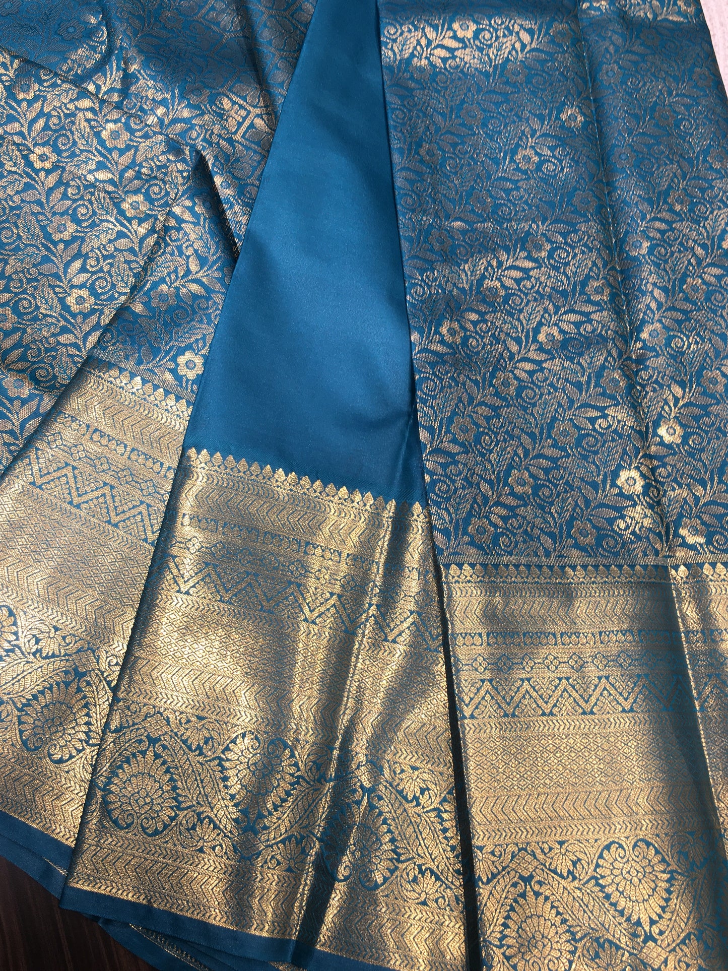 Semi Kanchipuram silk
