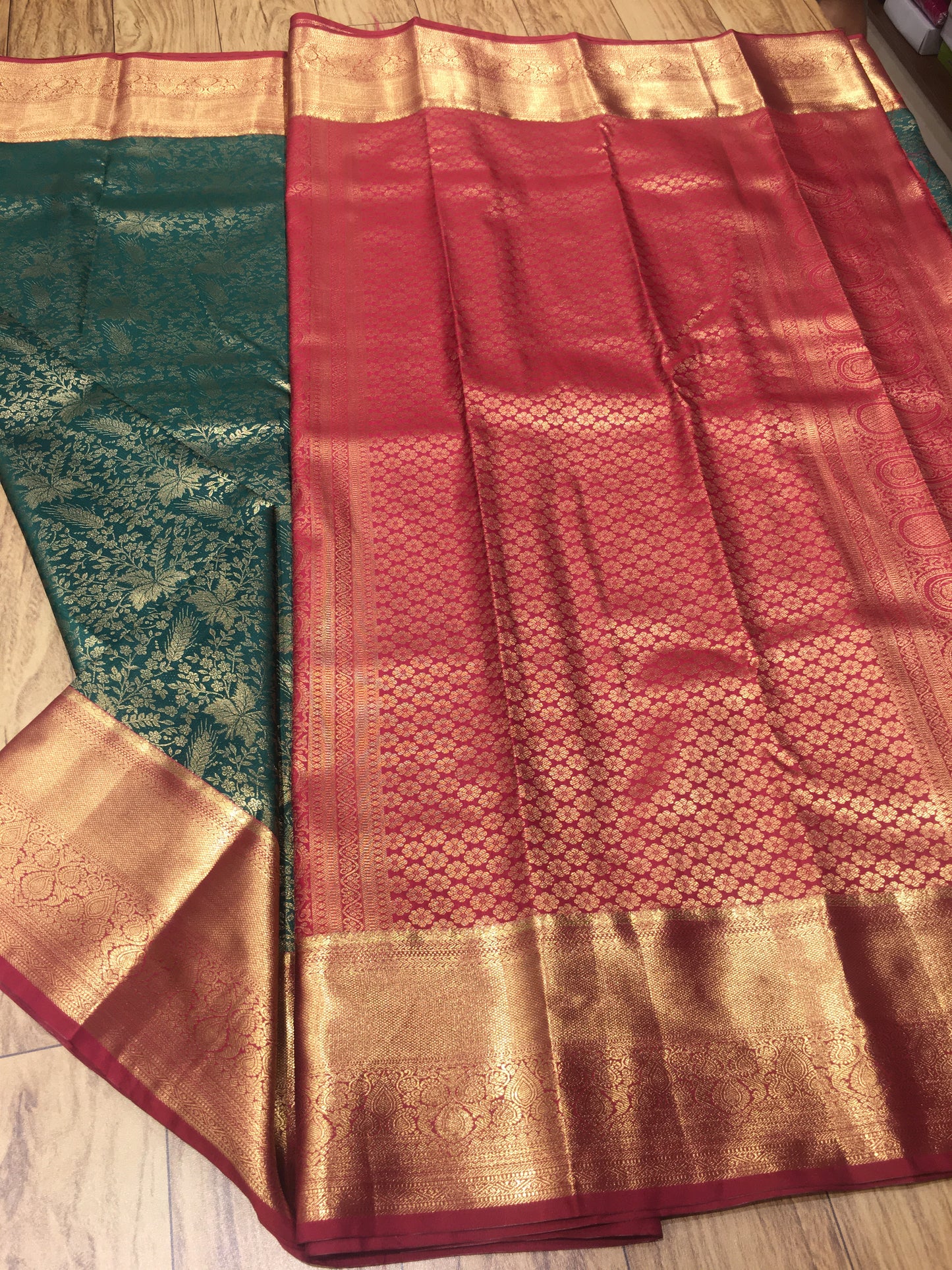 Semi Kanchipuram brocade