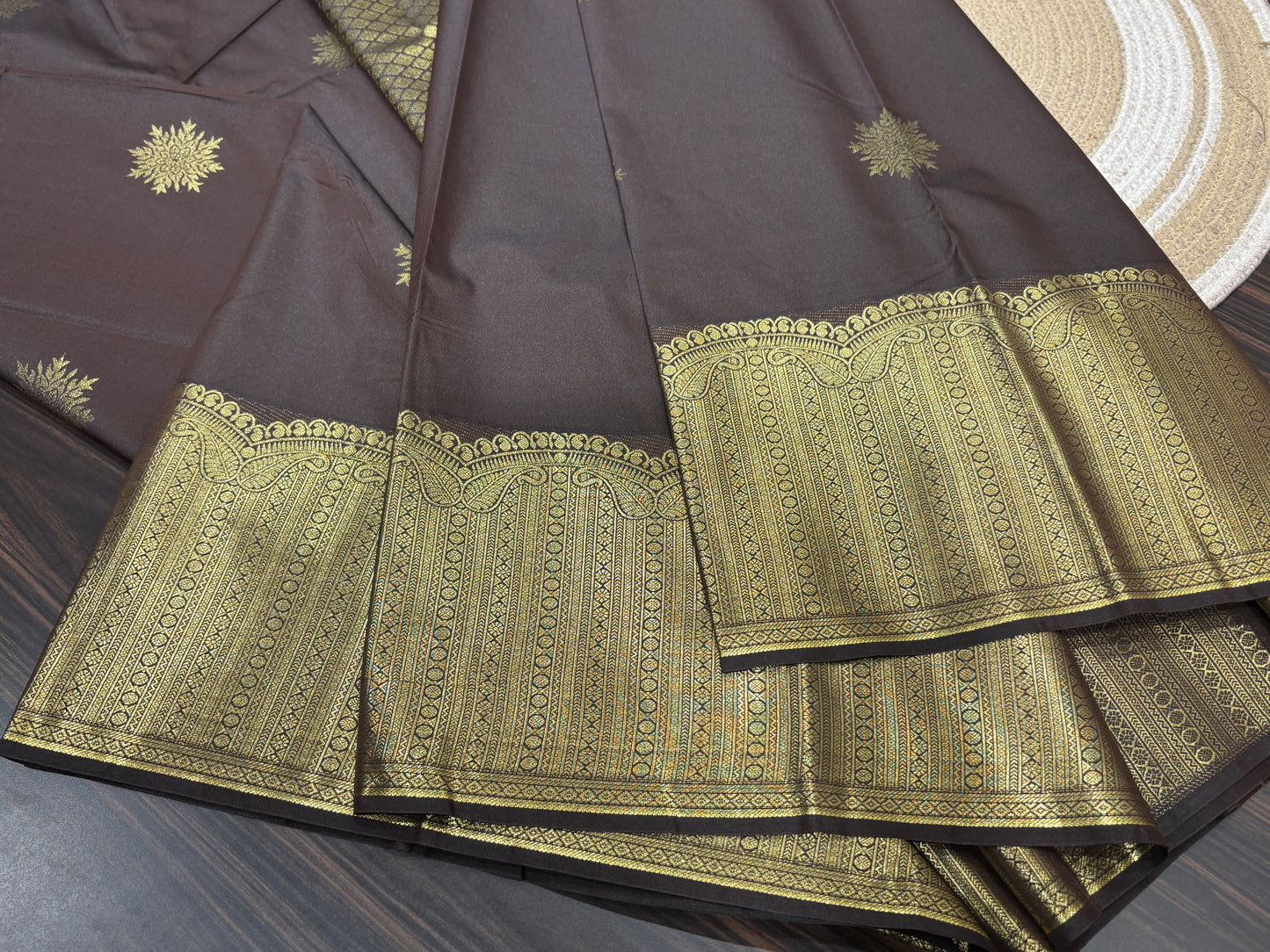 Semi Kanchipuram silk