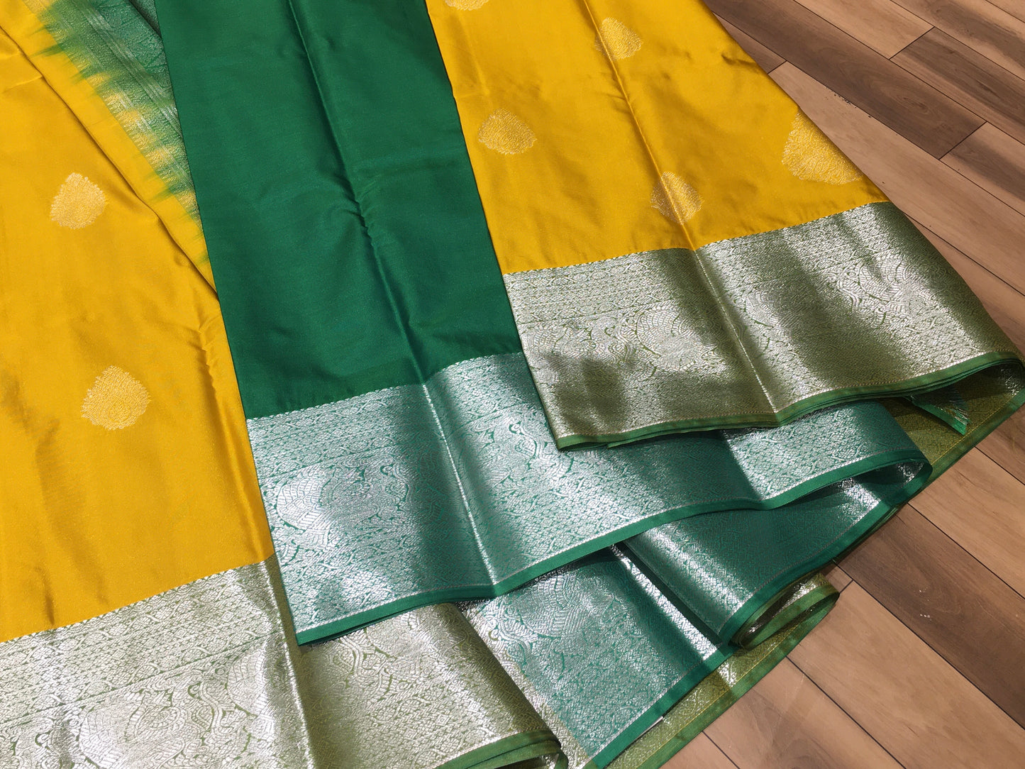 Semi Kanchipuram silk