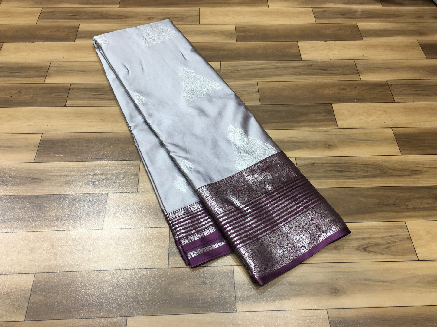 Semi Kanchipuram silk