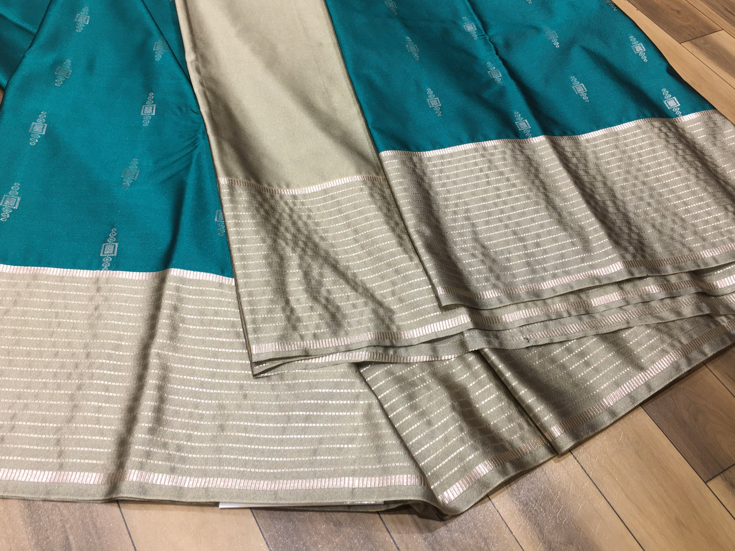 Semi Kanchipuram silk