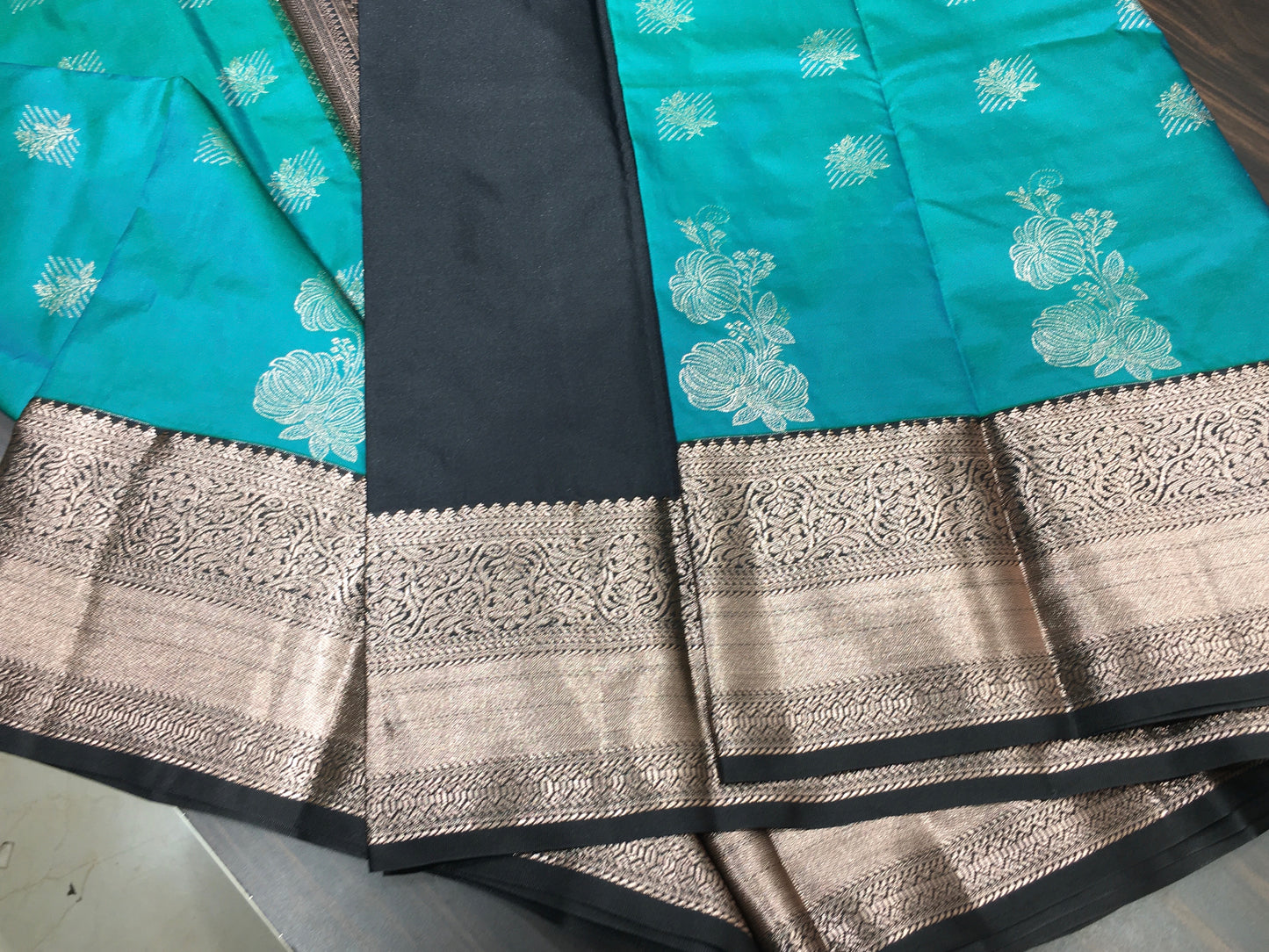 Semi Kanchipuram silk