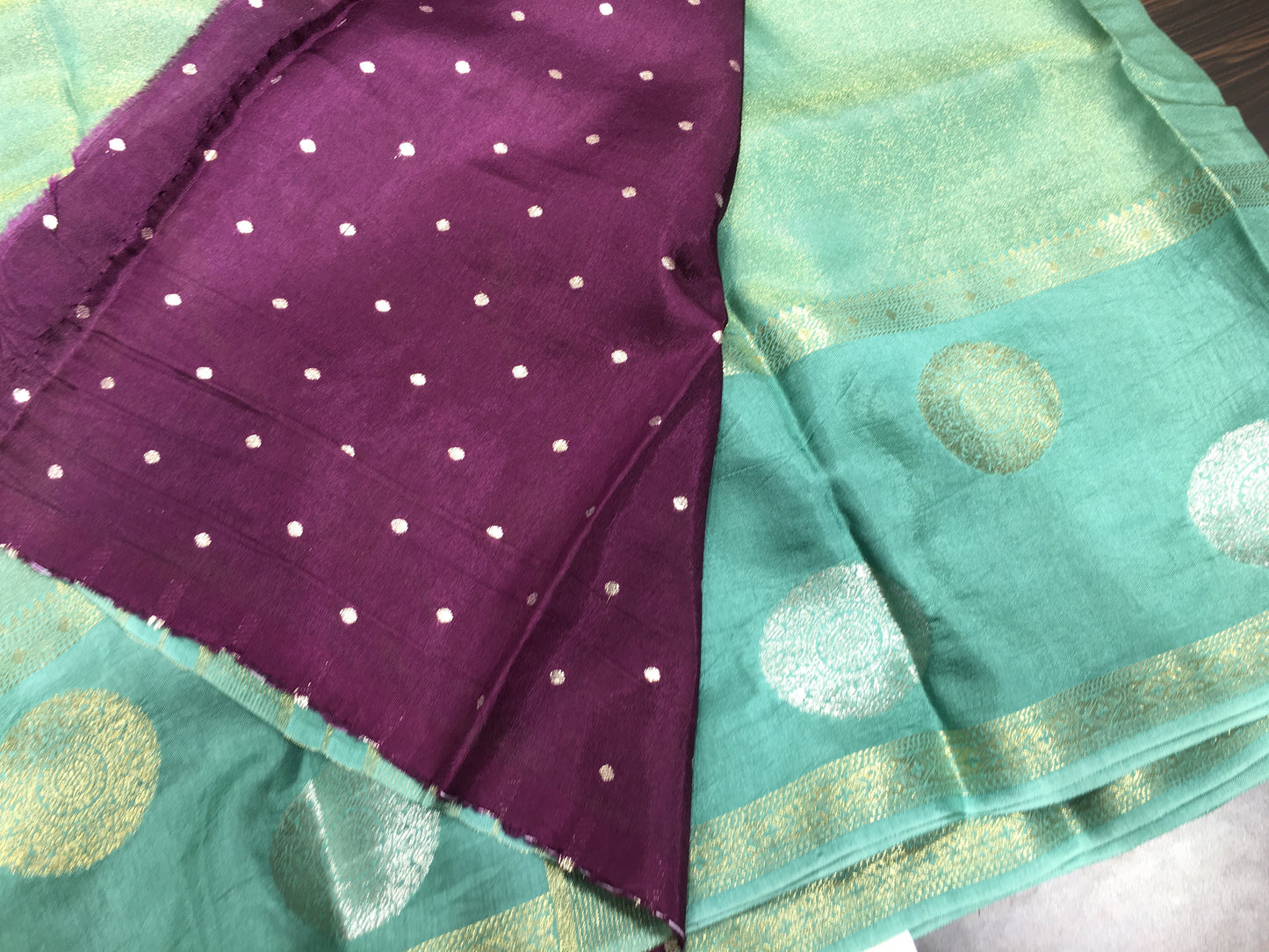 Banarasi butti saree