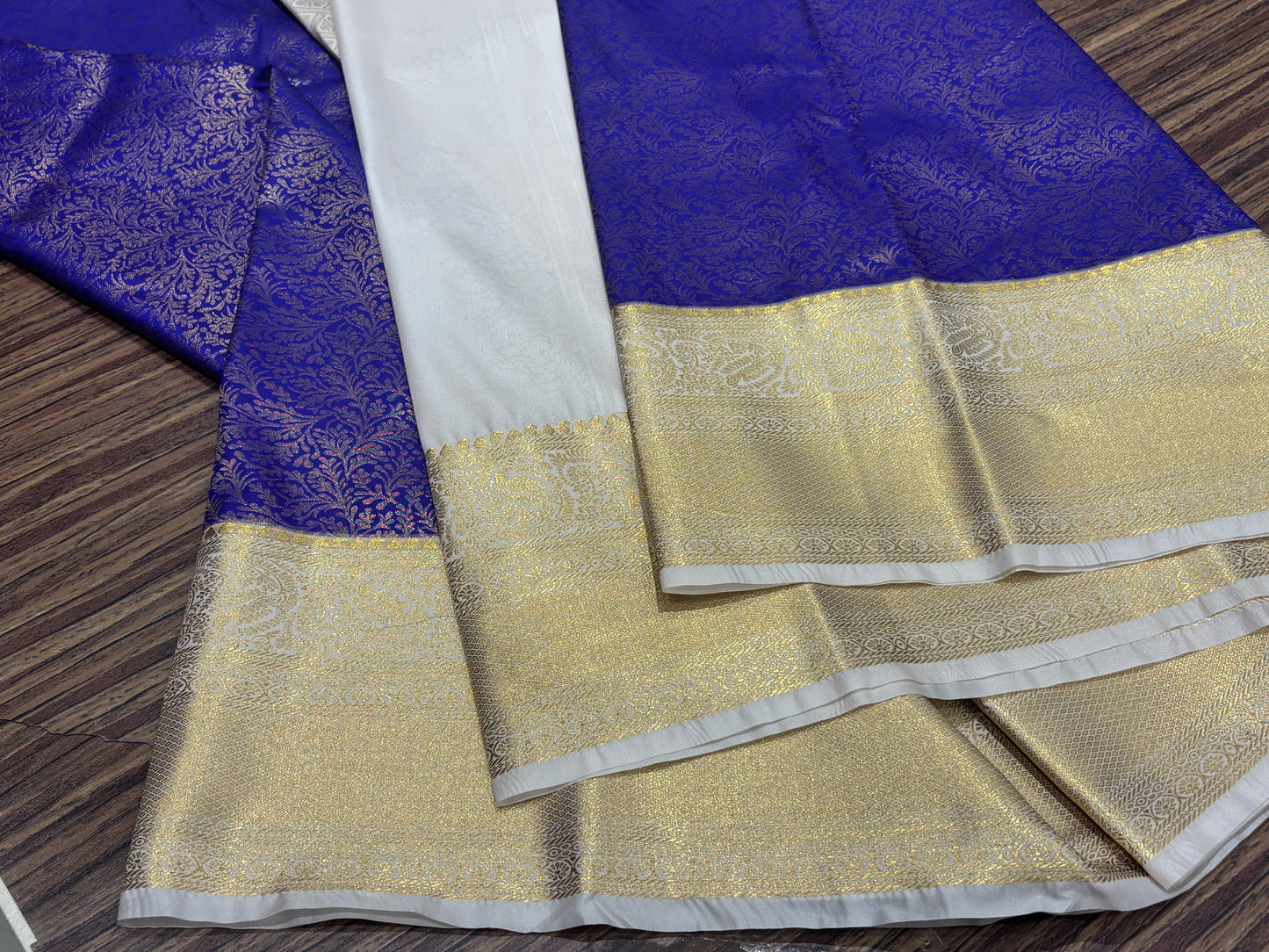 Semi Kanchipuram silk