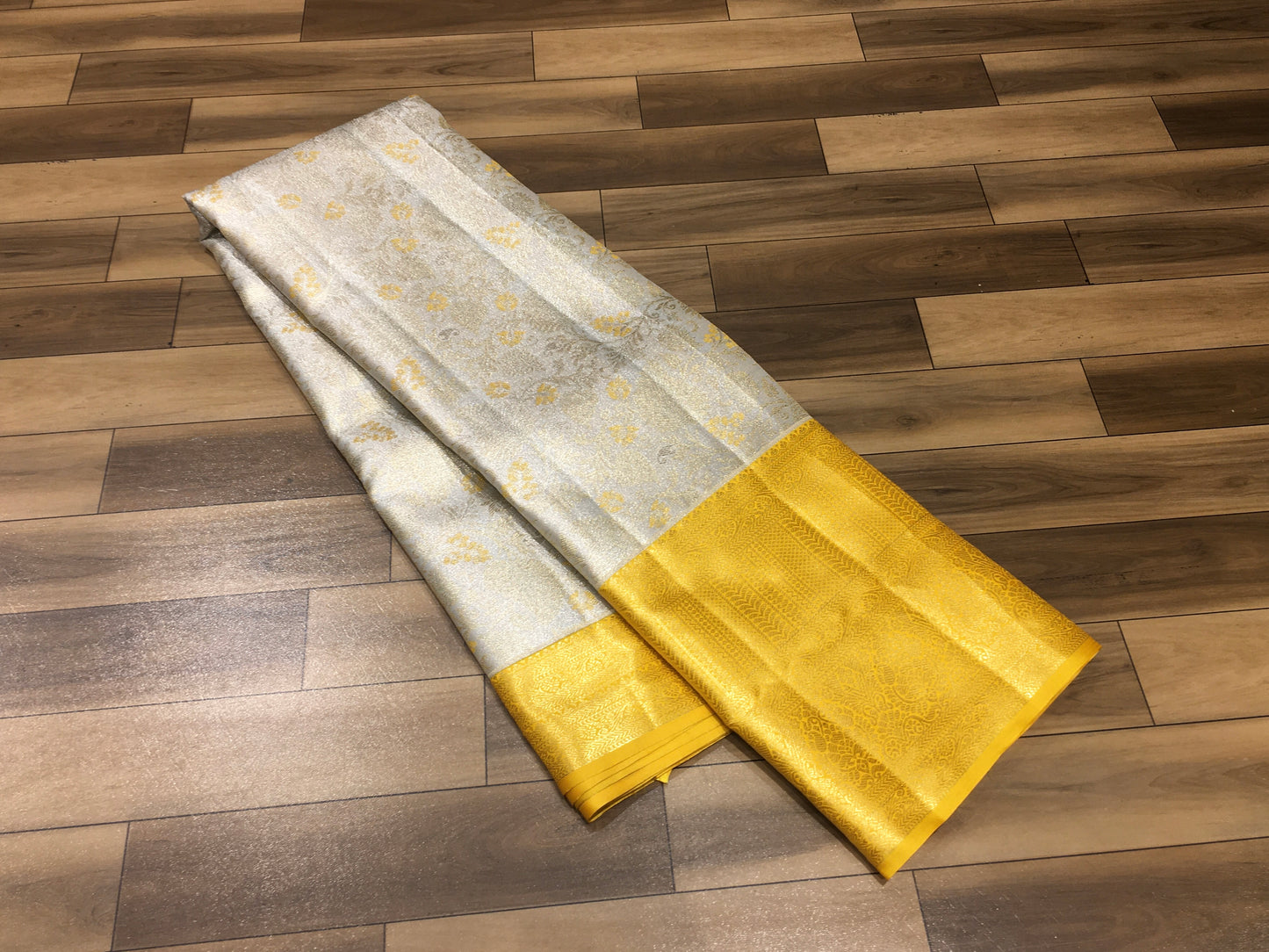 Semi Kanchipuram tissue