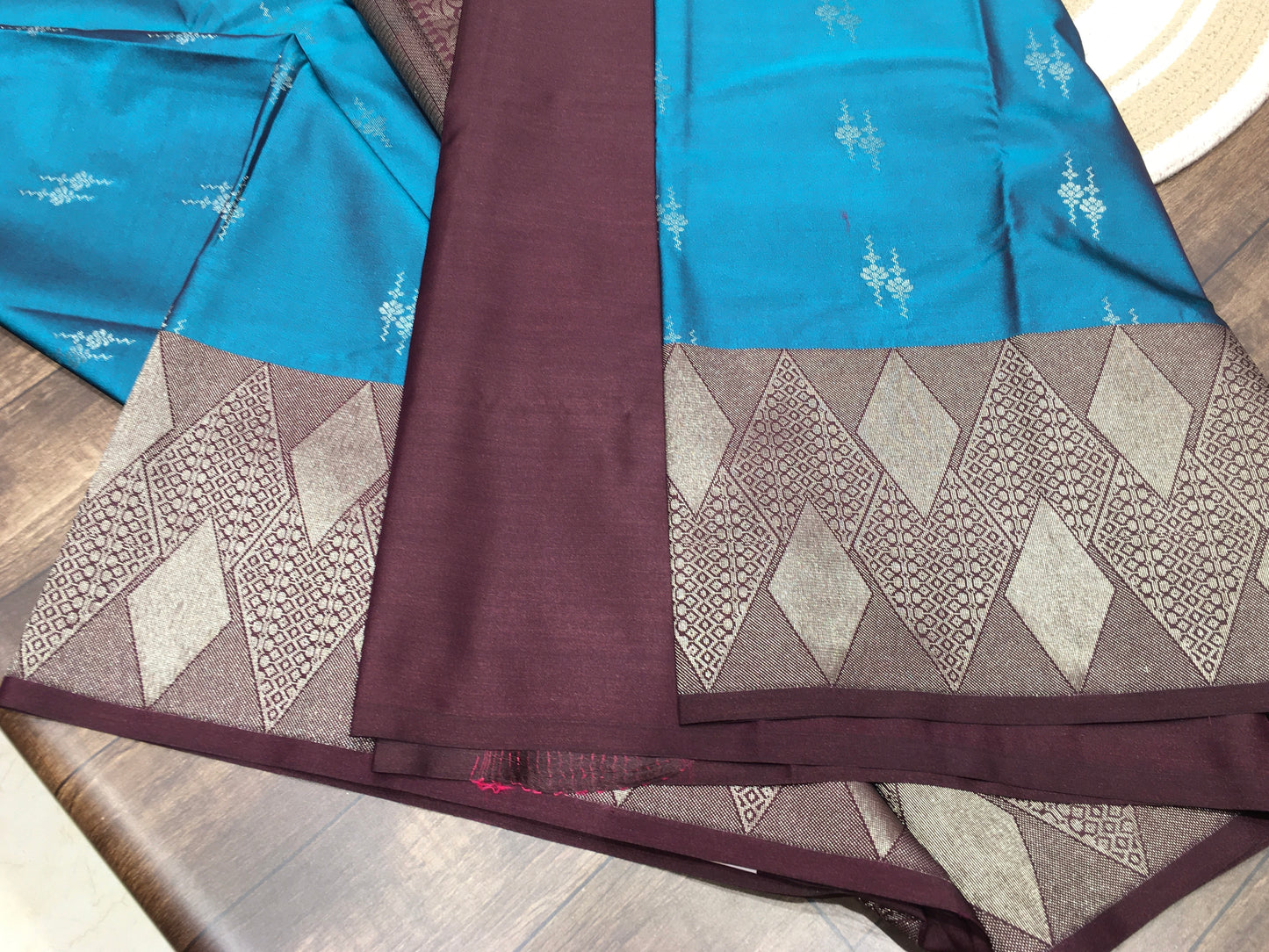 Semi Kanchipuram silk